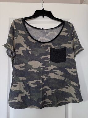 Women's Camo Pocket Tee